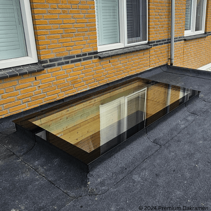 Platdakraam - 60x180 cm van Premium Dakramen